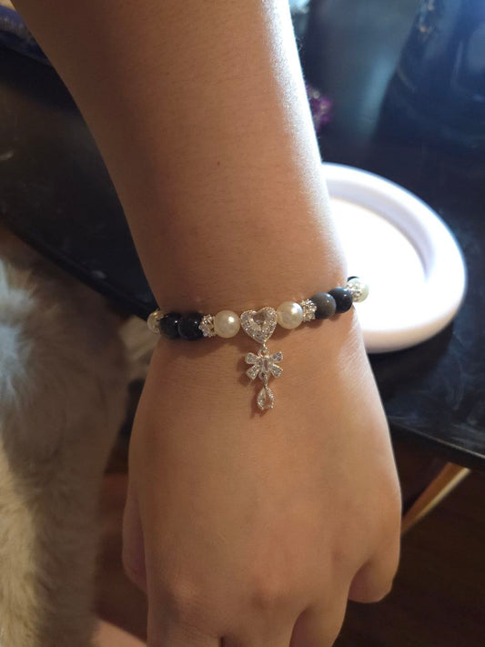 Moonlight whisper (silver sheen)